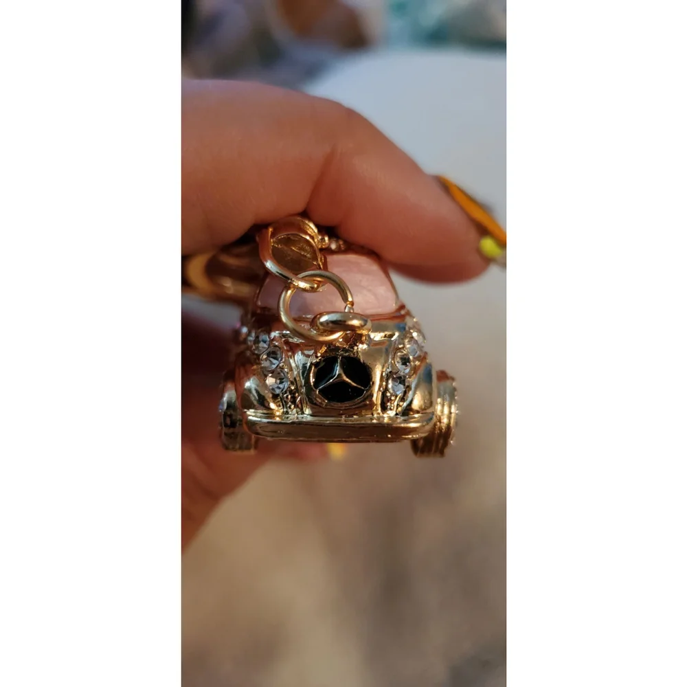 Vintage Pink Sparkling classic Car Keychain with Movable wheels